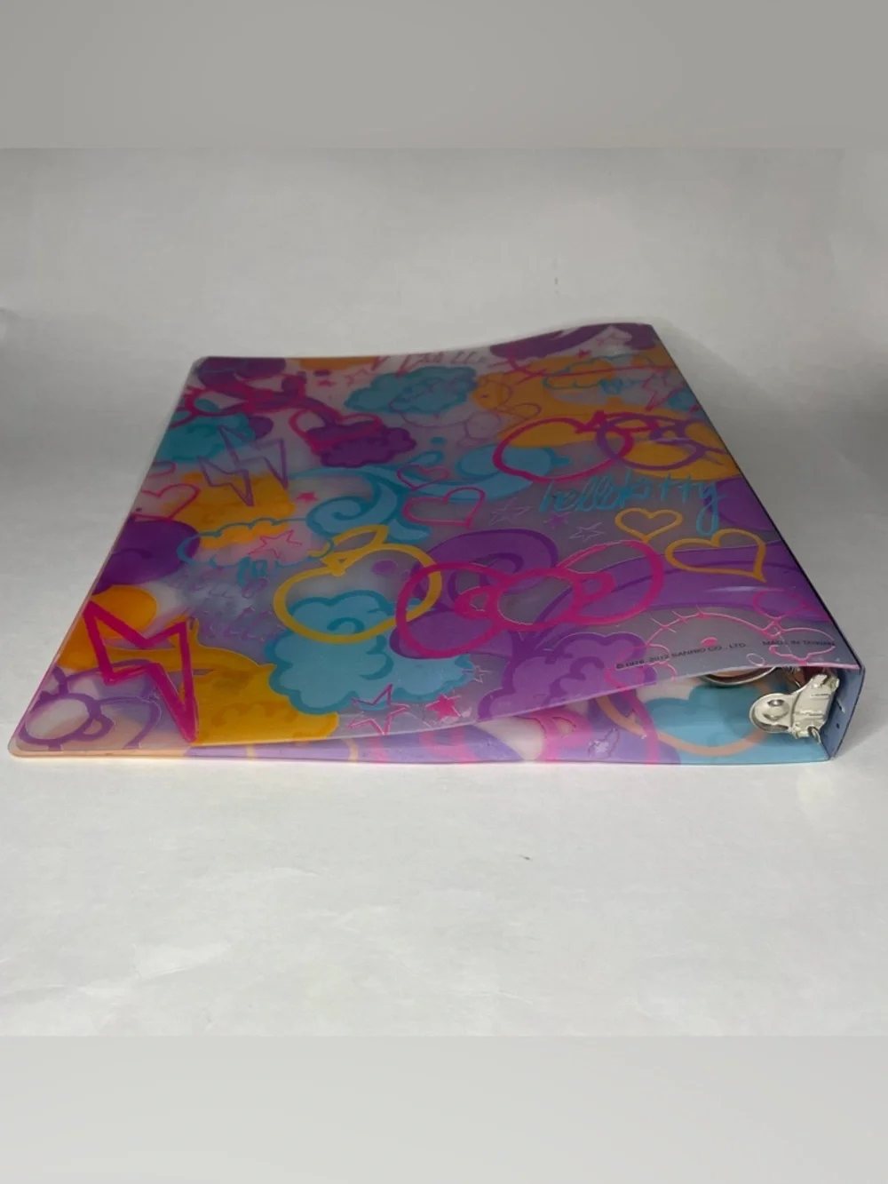 Rare Sanrio Hello Kitty Graffiti Style Art Folder 2012 3-Ring School Stationary